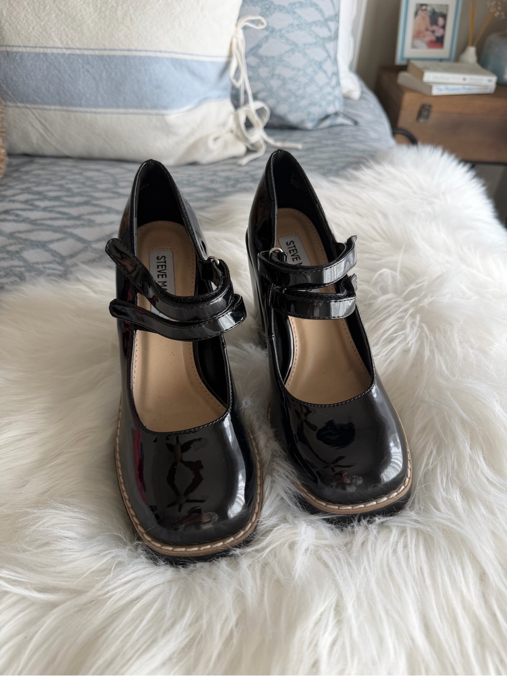 Steve Madden Mary Jane Patent Leather Platform Pump - Picture 2 of 4